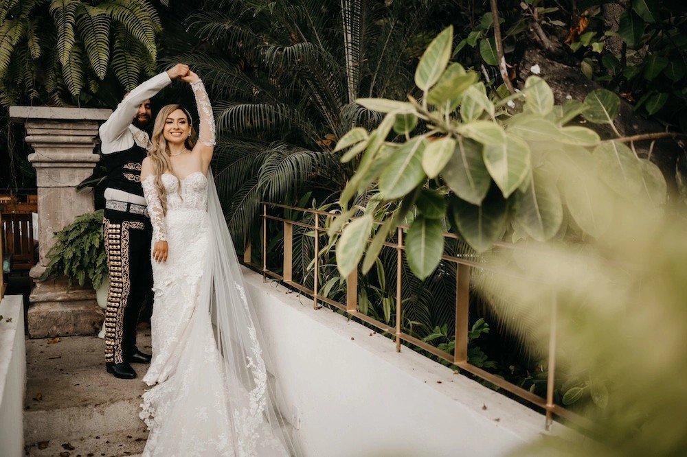 Elizabeth Wears Strapless Lace Wedding Dress With Removable Sleeves. Desktop Image