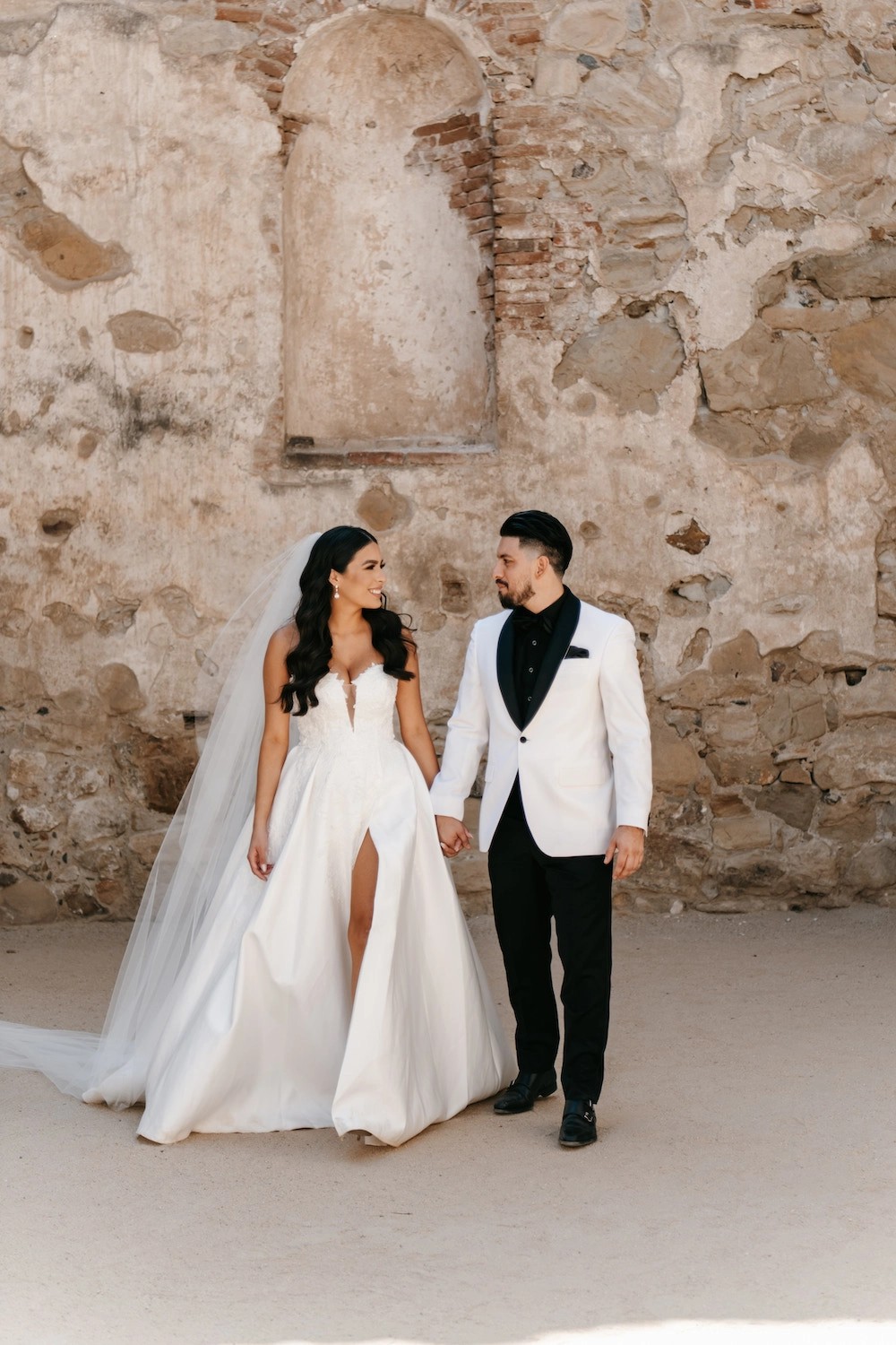 Janeth Wears Two Amazing Wedding Dresses for California Wedding. Desktop Image