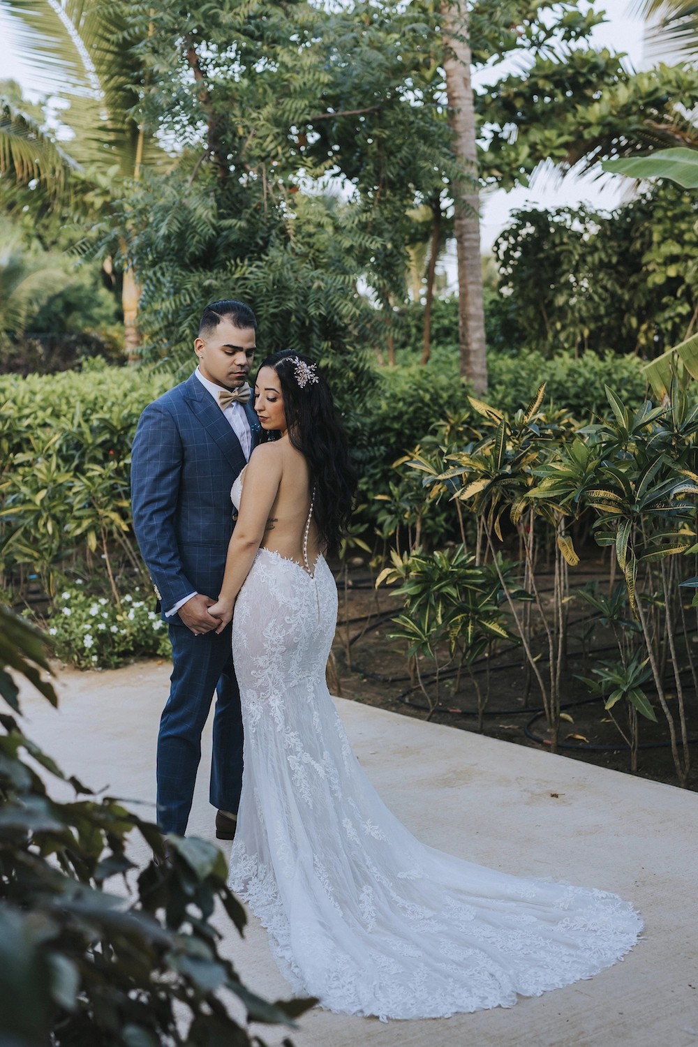 Jennifer Wears Illusion Lace Bridal Dress For Wedding In Punta Cana. Desktop Image