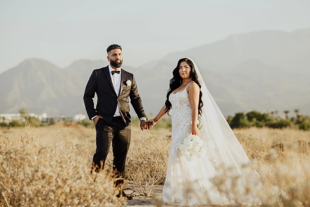 Elizabeth Wears Lace Wedding Dress for California Wedding. Desktop Image