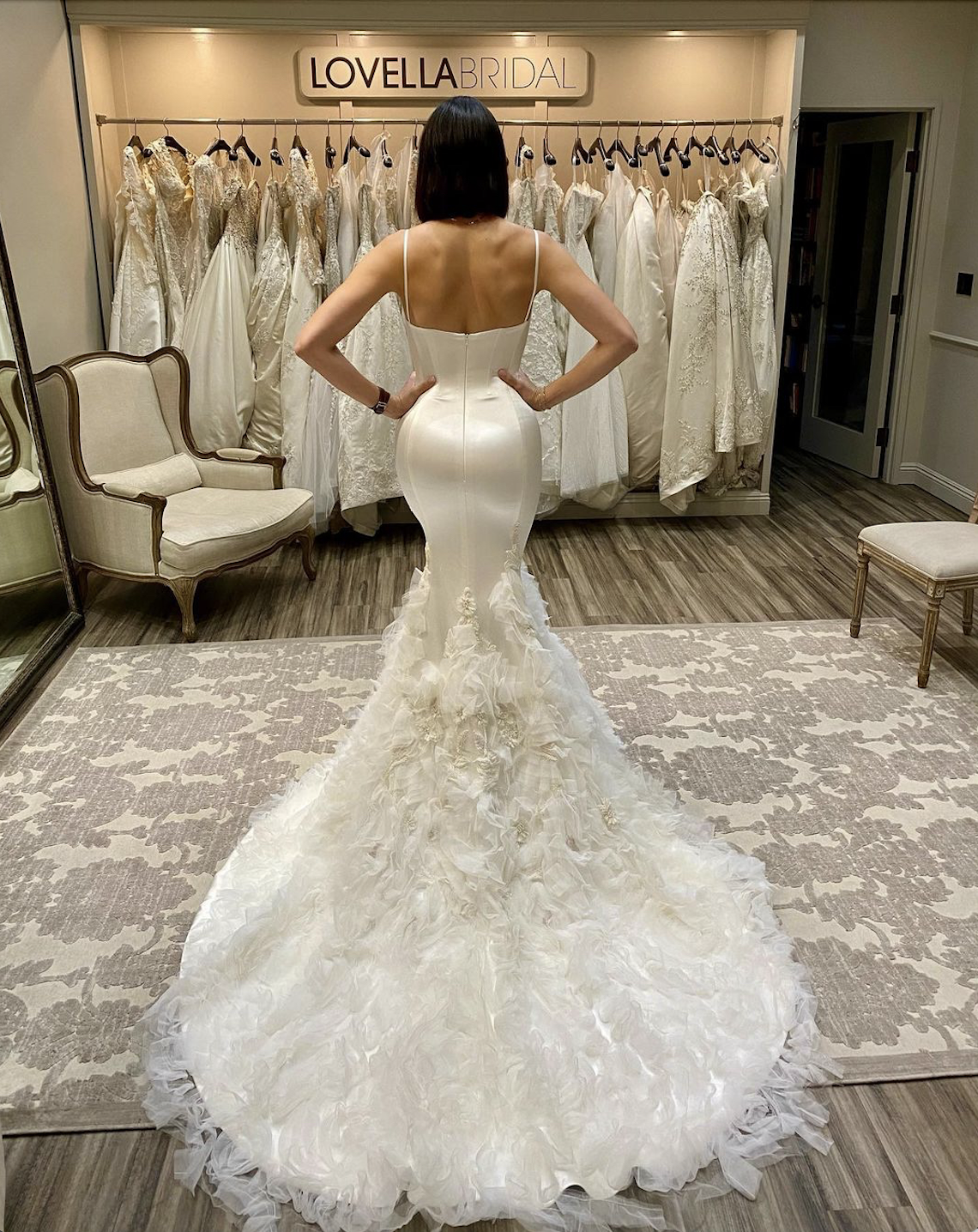 Weddings In Style |BRIDAL BLOG on Instagram: “Simple but super elegant  😍✨✨✨ Dre… | Hochzeitskleid spitze, Meerjungfrau hochzeitskleid,  Meerjungfrauenkleid hochzeit