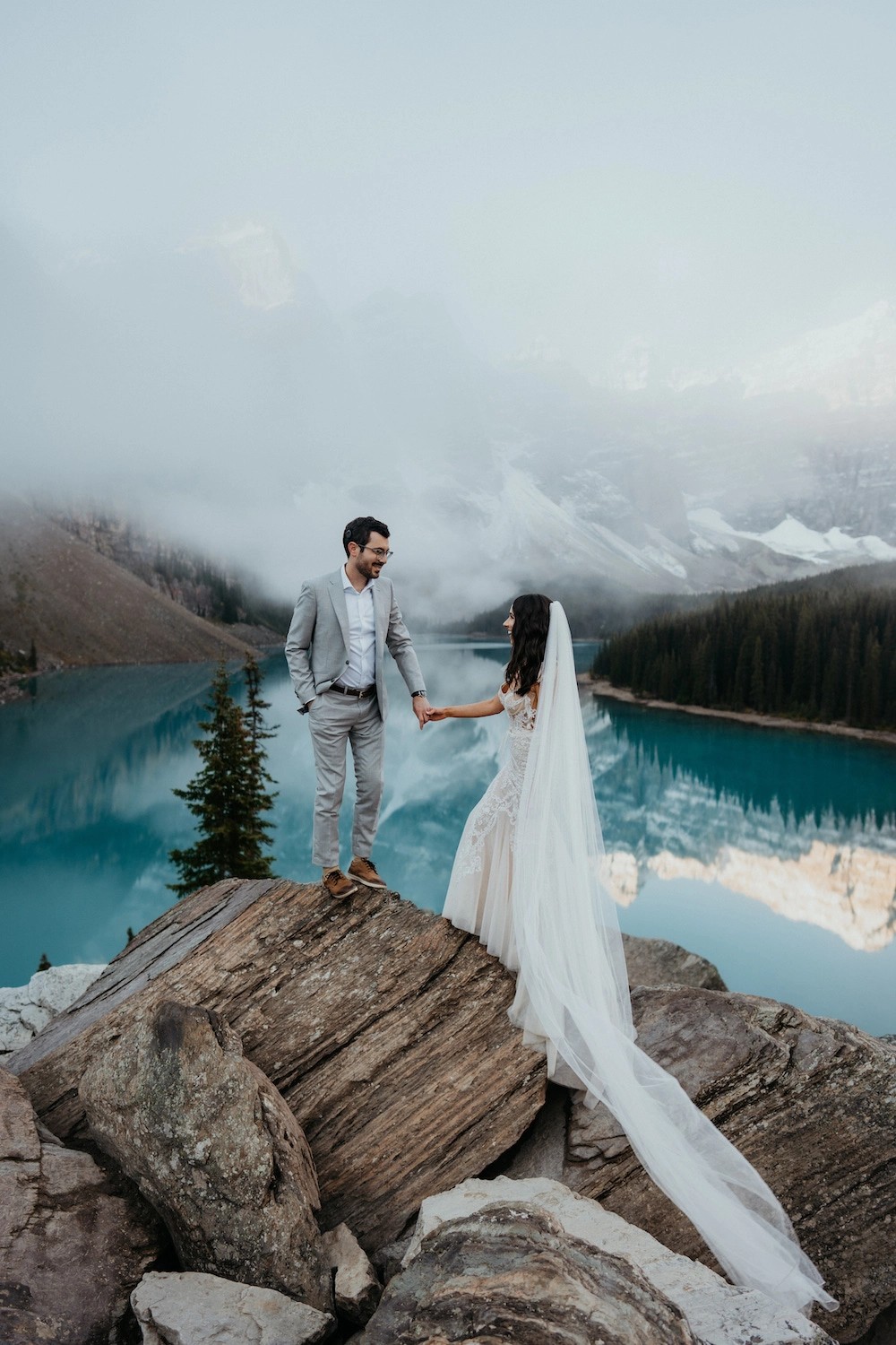 Samantha Marries Jake Wearing Berta Privée. Desktop Image