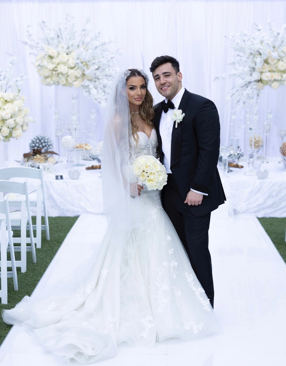 Sheila Wears Strapless Lace, Mermaid Wedding Dress. Desktop Image
