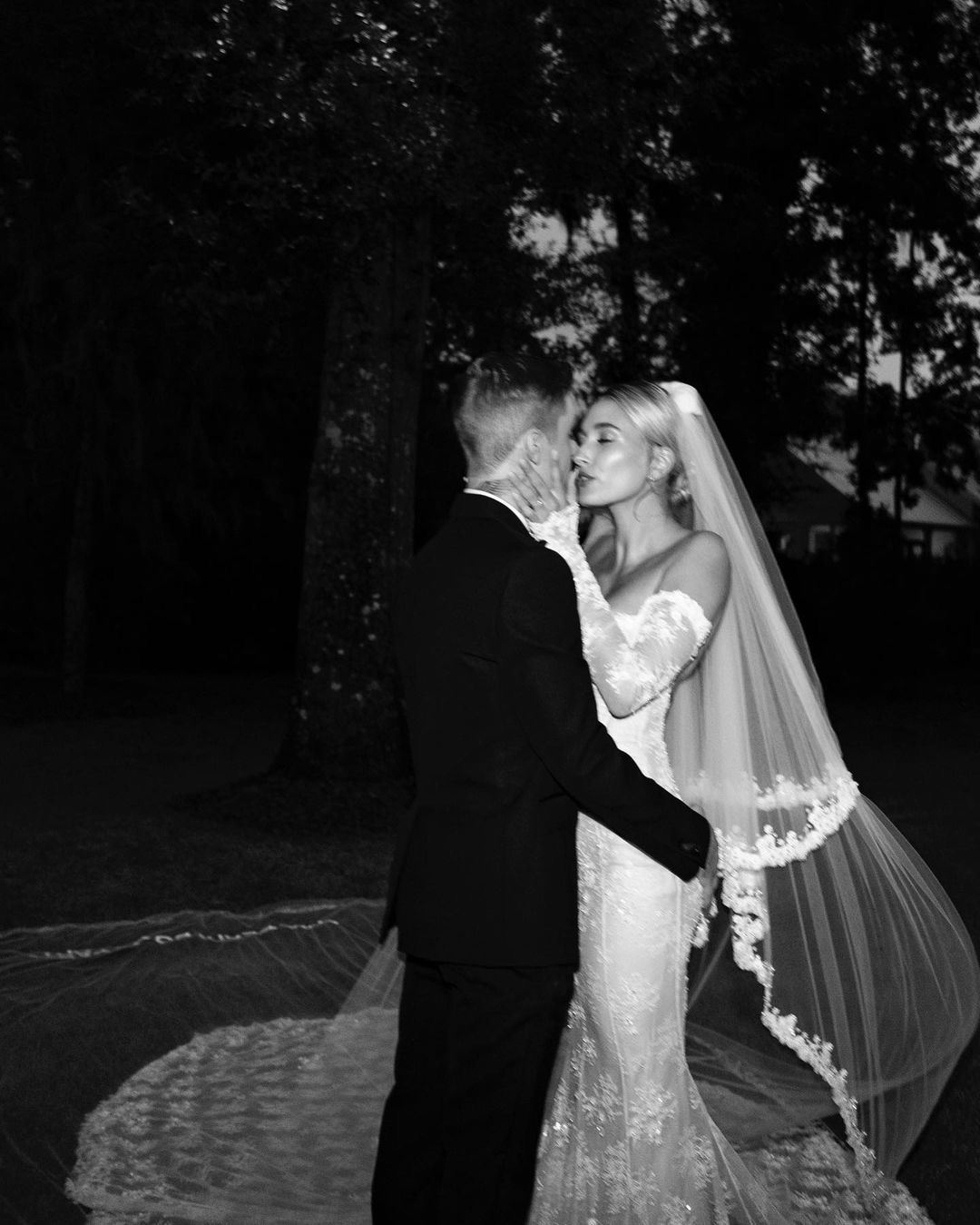 Hailey Bieber Wedding Dress Dupe February 13 2020 Hailey