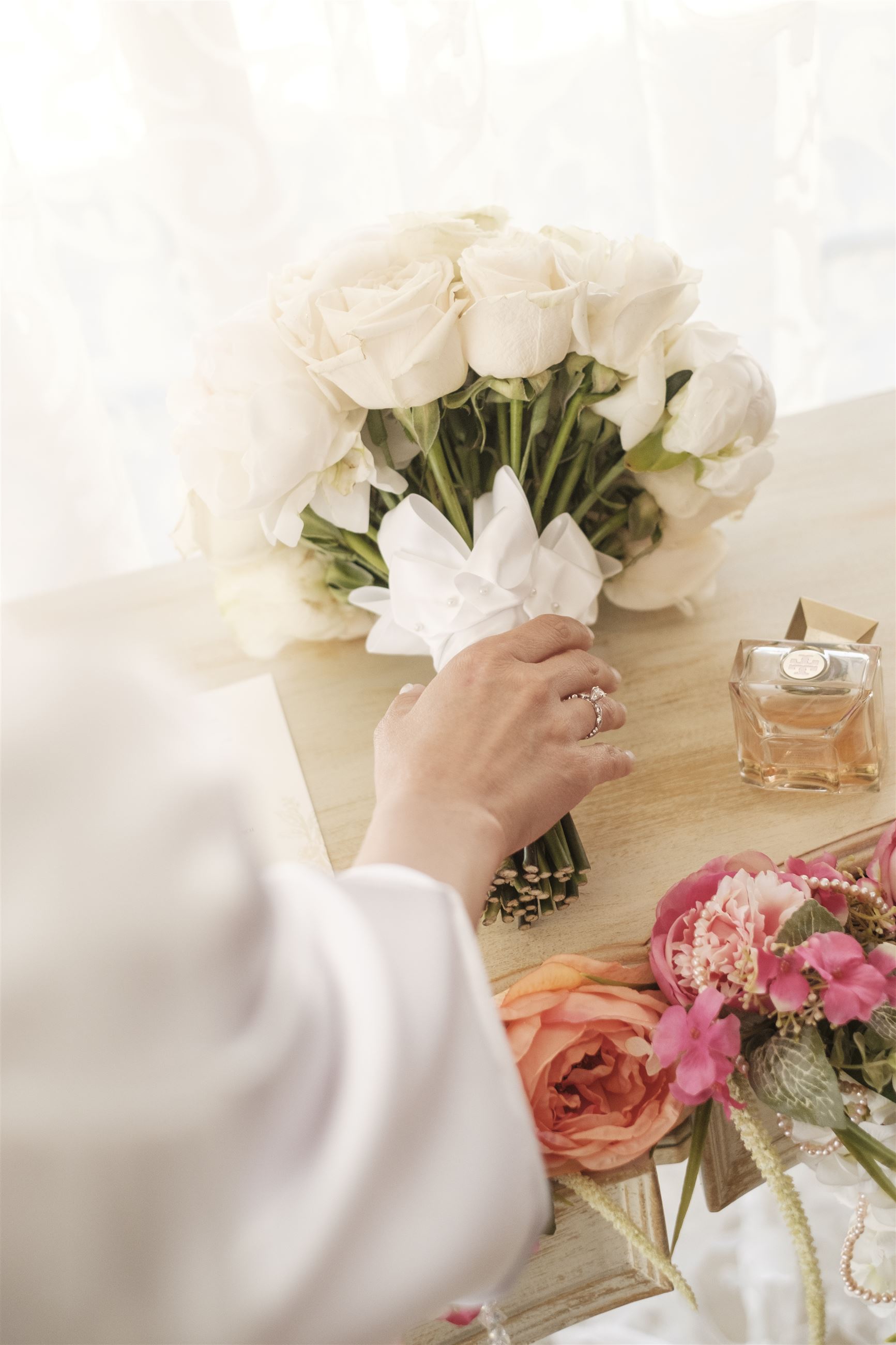 Our #lovellabride Meghrik gets married wearing Martina Liana. Desktop Image