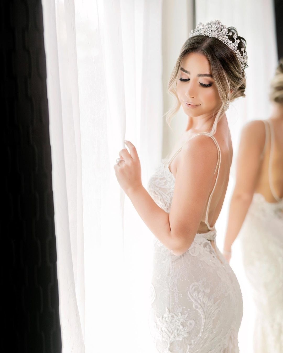 The gorgeous Mineli ties the knot wearing Berta!. Desktop Image