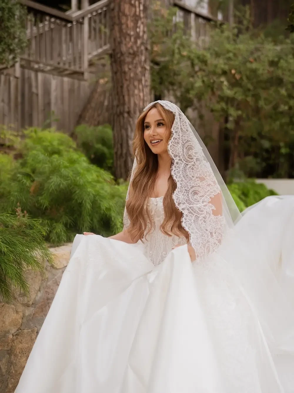 Catherine Paiz’s Custom Leah Da Gloria Wedding Dress. Mobile Image