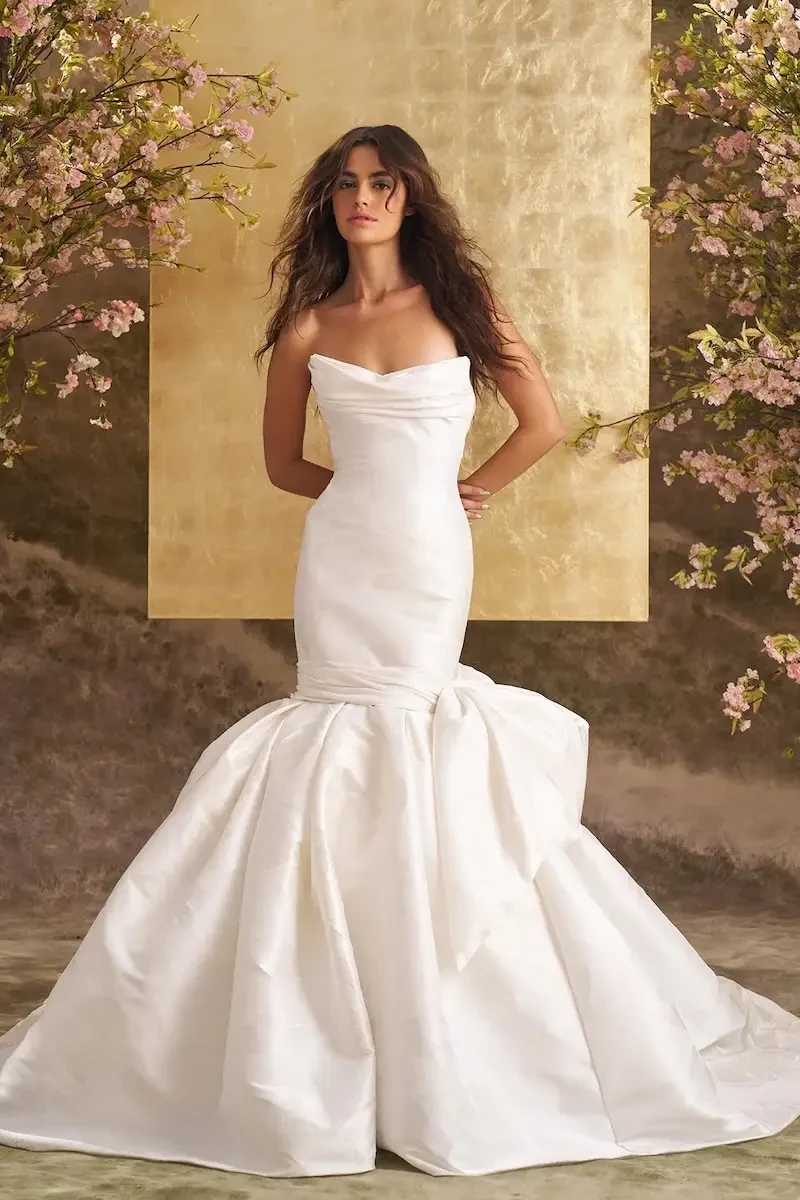 Trending Wedding Dresses: Full Skirts Image