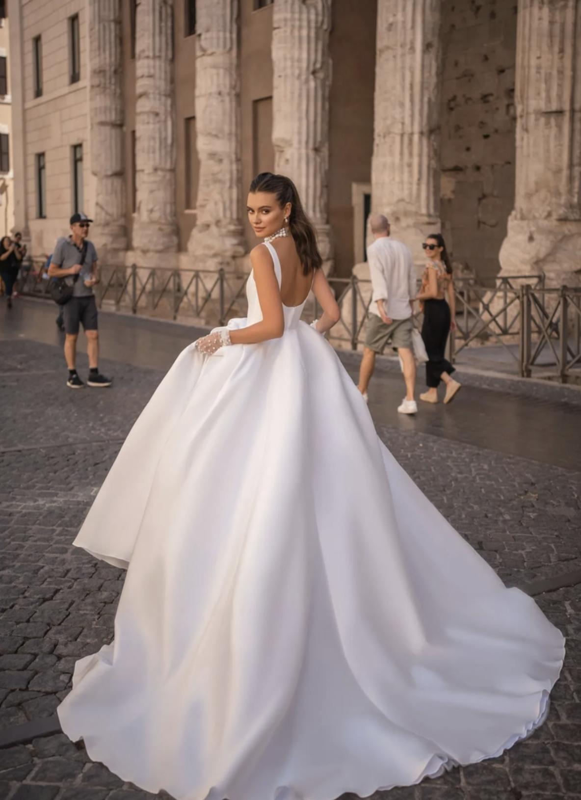 Bridal Fashion That Feels Timeless, Not Trendy. Mobile Image