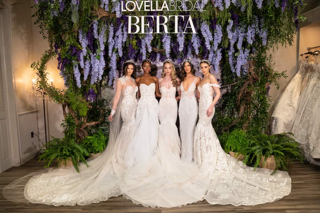 Wedding Gown Advice: What is a Sample Sale VS. Trunk Show. Desktop Image