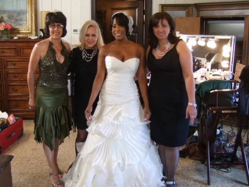 Niecy Nash with Lovella Bridal team and Ines Di Santo