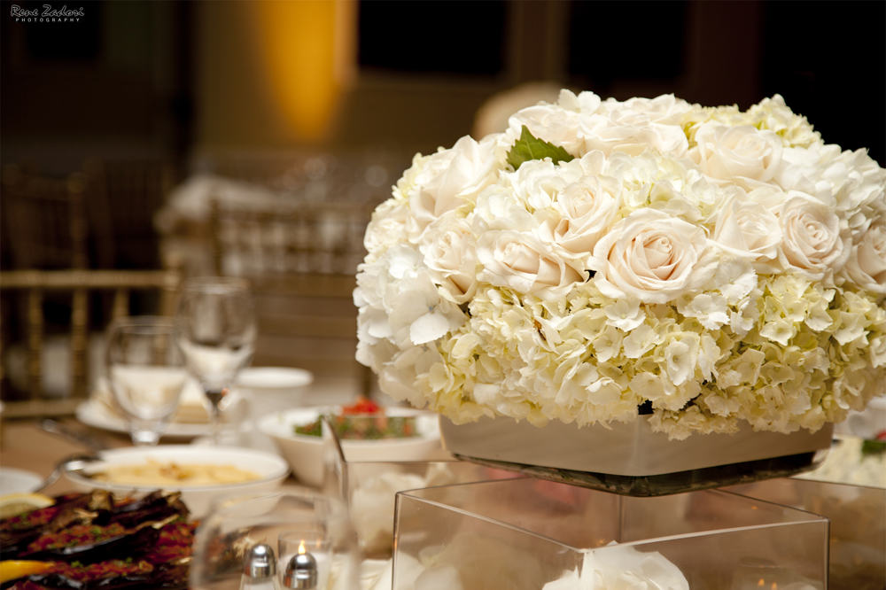 luscious-florals-in-pasadena-wedding