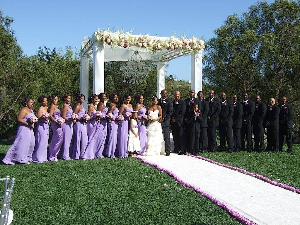 Niecy Nash and Jay Tucker and their bridal party at their wedding
