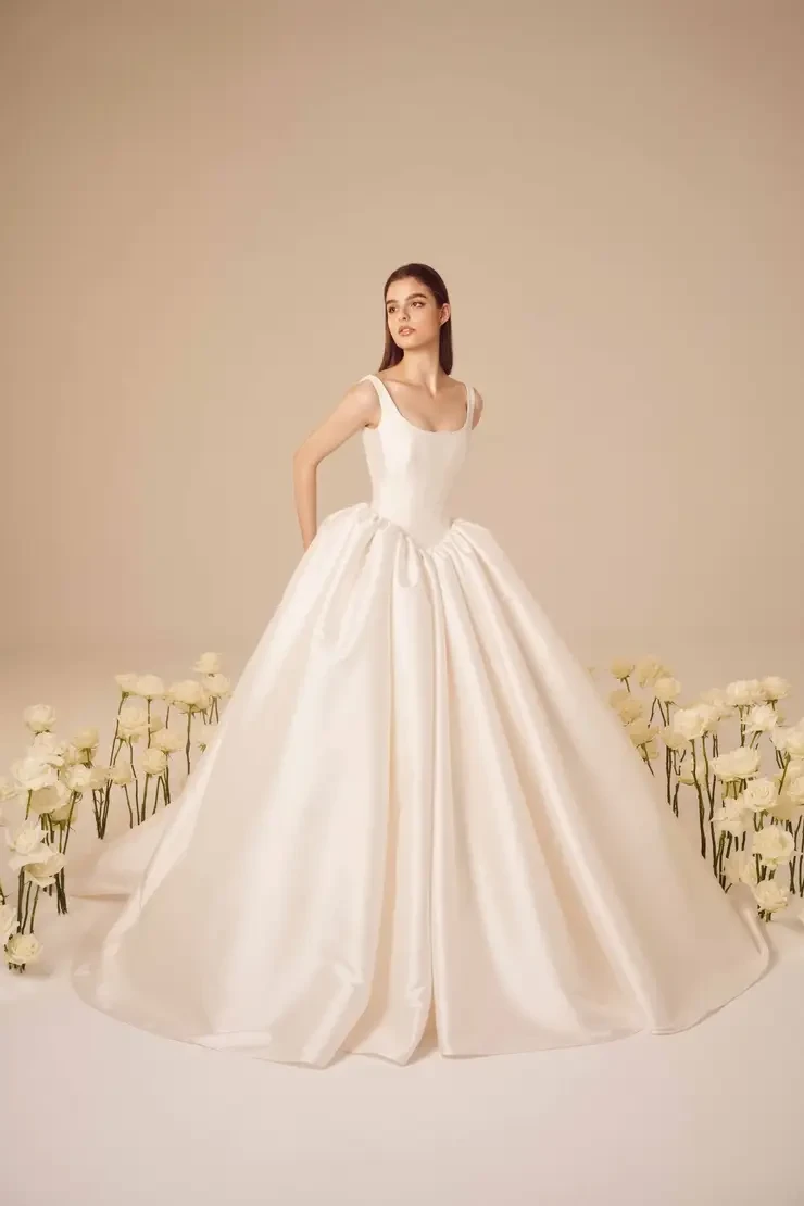 Nicole + Felicia & Rita Vinieris | Sample Sale