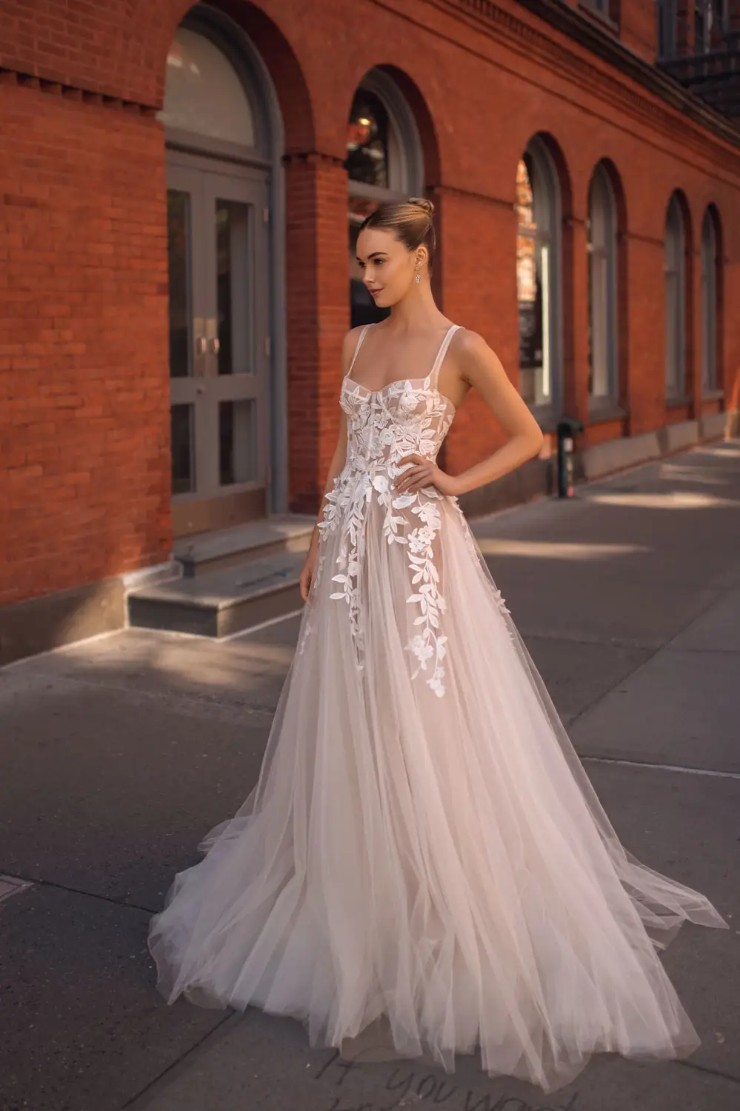 Muse by berta hotsell