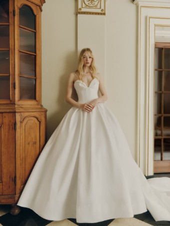 Alyne by Rita Vinieris Clovie #0 default thumbnail
