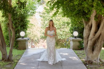 Essense of Australia D4344 #1 thumbnail