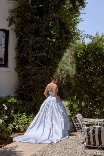 Essense of Australia D4485 #1 default thumbnail