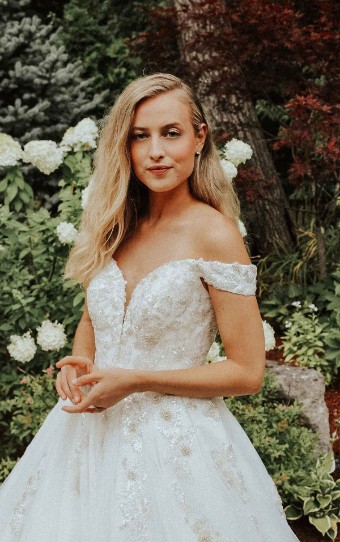 Essense of Australia D3245 #2 thumbnail