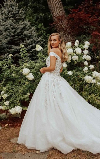 Essense of Australia D3245 #5 thumbnail