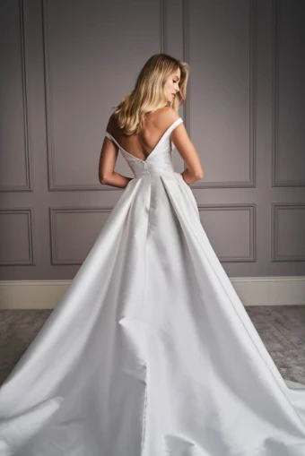 Leah Da Gloria Bridal Oakley #1 thumbnail