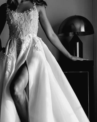 Leah Da Gloria Bridal Robin #0 thumbnail