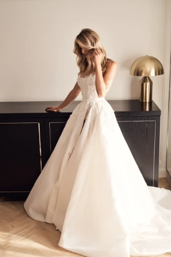 Leah Da Gloria Bridal Robin #11 thumbnail