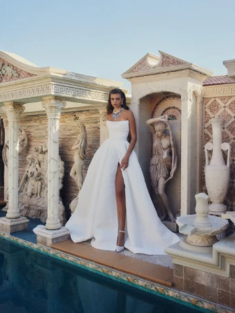 Leah Da Gloria Bridal Valkyrie #8 thumbnail