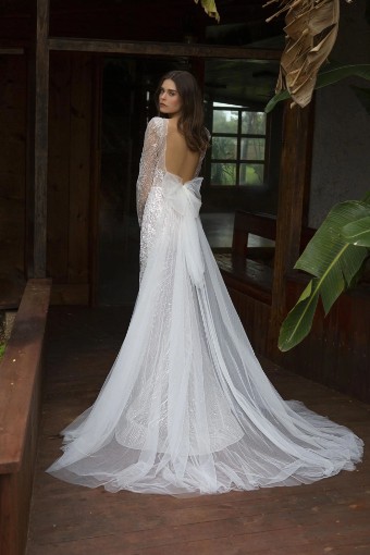 MUSE by Berta Kelly #1 thumbnail